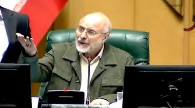  کجا نوشته که ما فقط یک بار در سال حقوق‌ها را افزایش بدهیم؟