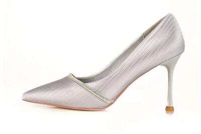  با کت و شلوار زنانه چه کفشی بپوشیم؟