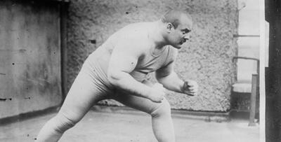  آشنایی با استانیسلائوس زبیشکو، شوالیه لهستانی کشتی حرفه‌ای؛ از مبارزه با نمایشی‌شدن کشتی تا درخشش در سینمای نوآر