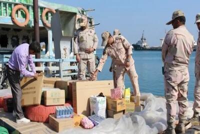  ۴ شناور متخلف در آب‌های جاسک توقیف شدند