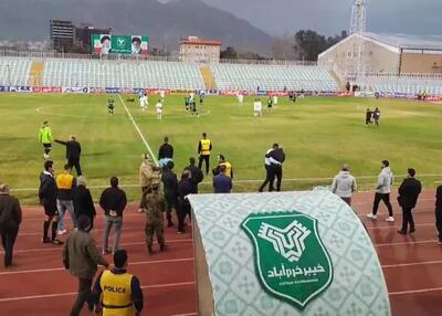  سوءتفاهمی که بازی خیبر - ملوان را به آتش کشید