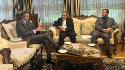  گروسی: با عراقچی گفت‌و‌گوهای عمیقی داشتم