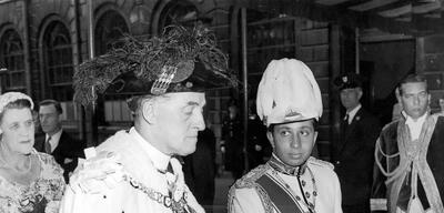  سال 1318؛ ملک فیصل دوم، آخرین پادشاه عراق در 4 سالگی (عکس)