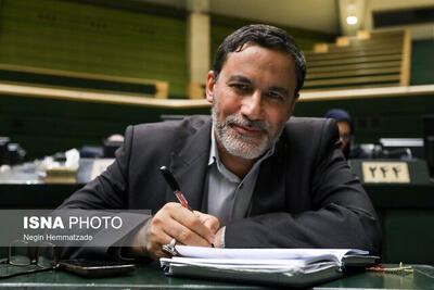  نماینده مجلس: حقوق های حداقلی در سال آینده ۴۳ درصد افزایش می یابد