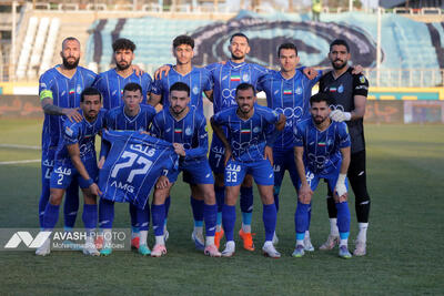  معطلی دوساعته استقلالی‌ها برای صدور ویزا