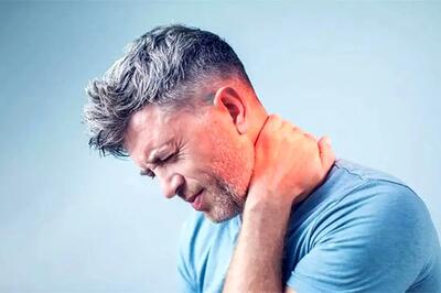  اشتباه‌های روزمره که موجب گردن درد می‌شوند