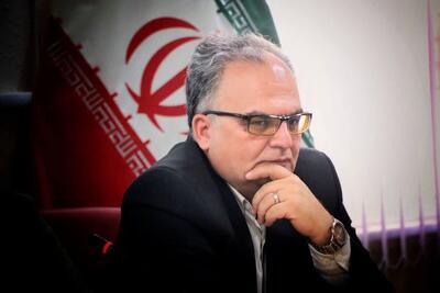  فرماندار سمنان :  دهیاران در ارتقای پوشش بیمه روستایی کمک کنند