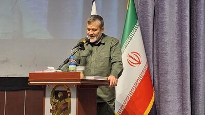  حفظ عزت و استقلال کشور در گرو میدان‌داری علمی و روشنگری معلمان است