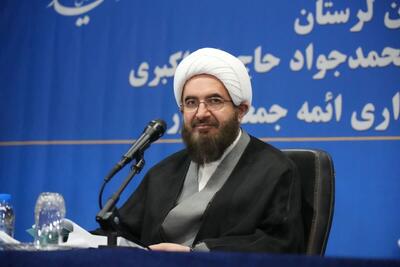  حاج علی اکبری: هویت تاریخی و تمدنی روحانیت بر پایه خدمت به مردم است
