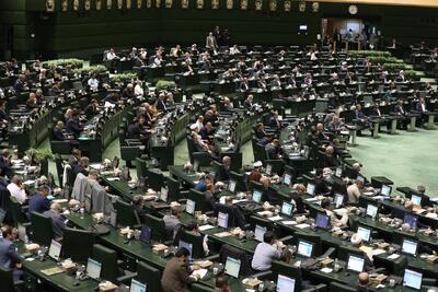  حداقل حقوق؛ ۱۸ میلیون و ۷۰۰/ بازنشستگان؛ ۱۶ میلیون و ۸۰۰ هزار تومان!