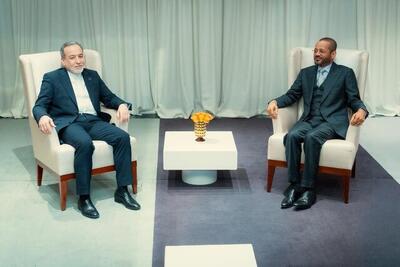  روایت وزارت خارجه عمان از دیدار «عراقچی» و «البوسعیدی» در ژنو: این دیدار با هدف بررسی و هماهنگی‌های لازم برای برگزاری دور دوم گفت‌و‌گو‌های ایران و آمریکا انجام شد