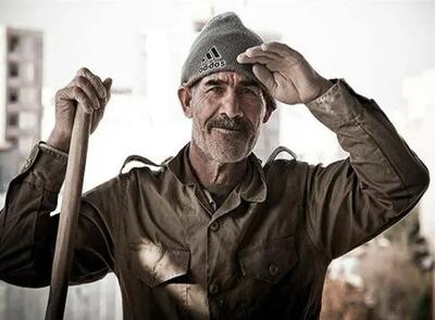  سال‌هاست لباس نو نخریده‌ام/ قیمت نان سنگک ۵ برابر شد، حقوق ما یک و نیم برابر!