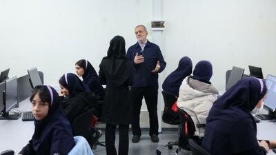  دانش‌آموزان باید با هوش مصنوعی آشنا شوند/ ارتباط عمیق دانش‌آموزان با درس مستلزم محتوای تصویری است