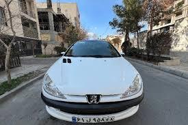  مزایده  پژو 206 TU3  رنگ : نقره ای  مدل : 82