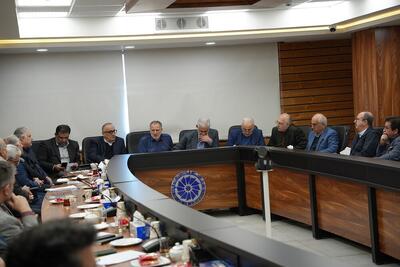  بازرس کل گیلان: قانون حمایت از کسب و کار نباید معلق بماند