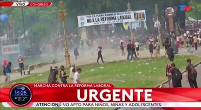  اعتراضات کارگران در آرژانتین شدید شد + فیلم