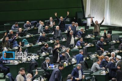  افزایش مستمری مددجویان ۵۰ درصد و پاداش بازنشستگان ۷۵۰ میلیون تومان تعیین شد