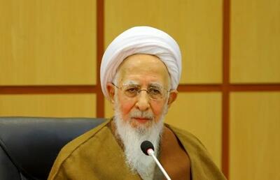  آیت الله جوادی آملی: حفظ نظام با حضور مردم امکان‌پذیر است/ حتما ما باید به دنبال مردم برویم/ نهادهای دینی و علمی و فرهنگی درست عمل کنند