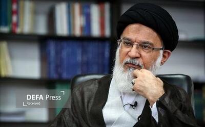  عضو مجلس خبرگان رهبری: بزرگنمایی تسخیر سفارت آمریکا اشتباه خودشان بود/ در آن زمان پرچم عدالت‌خواهی از دست جریان‌ سوسیالیستی خارج و به دست اسلام رسید