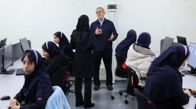  پزشکیان: ارتباط عمیق‌تر دانش‌آموزان با درس مستلزم مهارت‌افزایی و محتوای تصویری است - مردم سالاری آنلاین