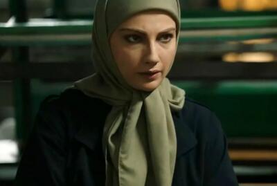  سفر در زمان؛ «آذر» سریال دو نیمه ماه در جشن تولد 32 سالگی اش؛ سال 1402