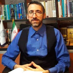  یک حقوقدان: به سوی نگاهی شهروندمدار، متکی بر قاعده احترام و کرامت انسانی حرکت کنیم