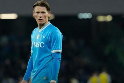  الاتحاد به دنبال ستاره خط میانی ناپولی