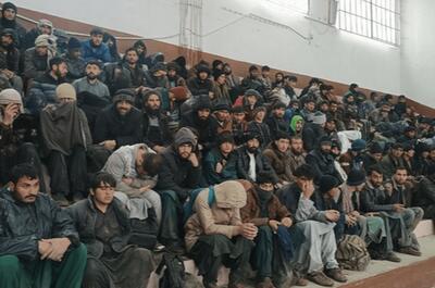  ۳۰۰تبعه غیرمجاز افغانستانی از سرما در مرز دوغارون نجات یافتند (۲۷ بهمن ۱۴۰۴)