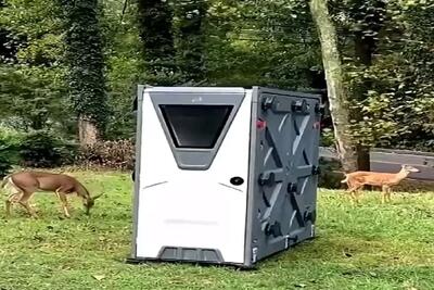  معماری خلاقانه؛ اینو دیدنی آدم میگه مینی یخچاله ولی از بغل بازش میکنه میشه چادر کمپ