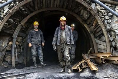  خودروی کارگران معدن در زاهدان هدف حمله مسلحانه قرار گرفت