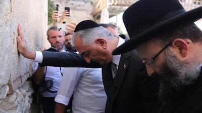  توصیه علی مطهری به رضا پهلوی: اگر عقل سیاسی داشت...