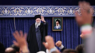  رهبر انقلاب: مفسدین، فتنه‌گران و کودتاچی‌ها؛ اجل مهلتشان نداد و به درک واصل شدند |  من کشته‌ها را به ۳ دسته تقسیم میکنم