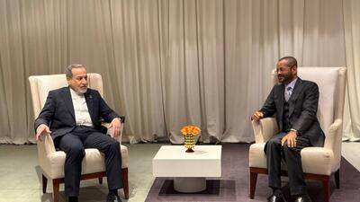  دیدار عراقچی با وزیر خارجه عمان در آستانه مذاکرات ژنو