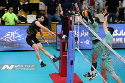  داوران خسته و کوفته‌اند؛ تیم‌ها نالان/ آقایان! داور بیاورید