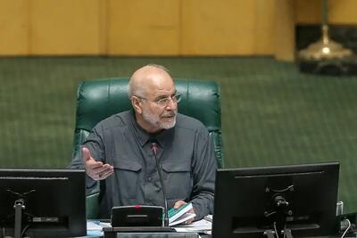  قالیباف: افزایش قیمت نان و بنزین در سال آینده صحت ندارد