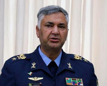  فرمانده ارشد ارتش: در مقطع حساسی از تاریخ خود قرار داریم