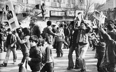  کوروش احمدی: انسداد سیاسی شمشیری دودم است/ دولت پهلوی ۵۵ سال دوام آورد