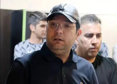  تصویر؛ سرمربی تراکتور و ستاره جنجالی در آغوش هم!