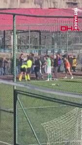  داور فوتبال بر اثر اصابت اسکوتر به سرش بیهوش شد