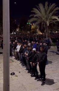  اقامه نخستین نماز تراویح در مسجدالاقصی پس از اعلام آغاز رمضان