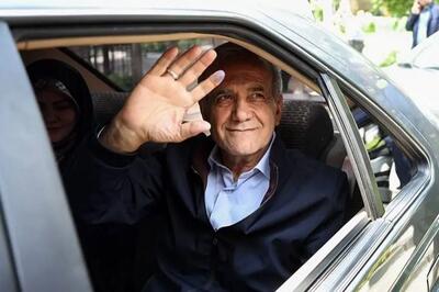  رئیس‌جمهور،  به مشهد رفت