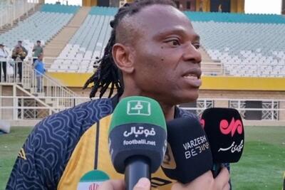  وقتی مربی نیجریه‌ای آکادمی سپاهان، فارسی حرف می‌زند!