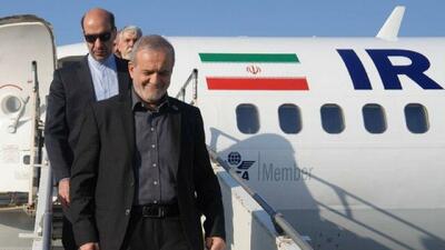  پزشکیان وارد مشهد مقدس شد