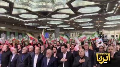  فیلم/ طنین سرود ملی در مراسم جانباختگان حوادث اخیر