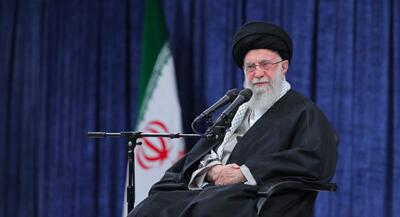  رهبر انقلاب: خطرناکتر از ناو، سلاحی است که آن را به قعر دریا می‌فرستد ما داغدار و عزادار خون‌های ریخته شده در فتنه دی‌ماه هستیم مسئولان دولت تلاش خود را برای حل مشکلات مضاعف کنند؛ تورم کنونی و سقوط ارزش پول غیرمنطقی است | جهان نیوز