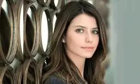  بیوگرافی برن سات؛ از شهرت با «عشق ممنوع» تا بازی در فیلم ایرانی «فصل کرگدن»