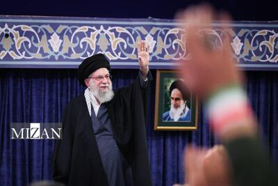  رهبر معظم انقلاب: ما داغدار و عزادار خون‌های ریخته شده در فتنه دی‌ماه هستیم/ خطرناک‌تر از ناو، آن سلاحی است که می‌تواند آن را به قعر دریا بفرستد