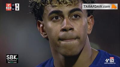  برخورد ضربه پنالتی لامین یامال به تیر دروازه ژیرونا (ژیرونا 0-0 بارسلونا) - پارس فوتبال