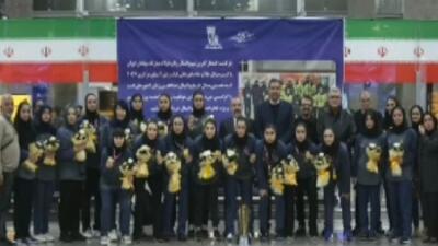  از درخشش والیبالیست‌های سپاهان تا قهرمانی تکراری خاتون + فیلم - پارس فوتبال