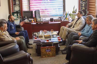  تفاهم‌نامه همکاری سازمان تربیت بدنی ارتش و فدراسیون قایقرانی امضا شد - پارس فوتبال